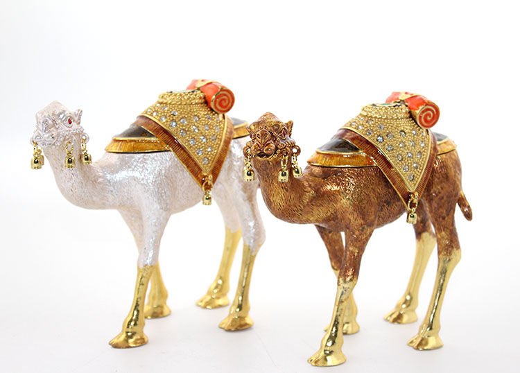 Swarovski Taşlı Tekli Deve Figürü Model 9 Şık Tasarımlı Fonksiyonel Ürün