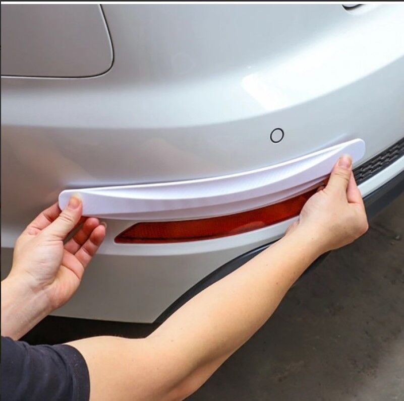 Araba Tampon Koruyucu Karbon Desenli Beyaz Şık Tasarımlı Fonksiyonel Ürün