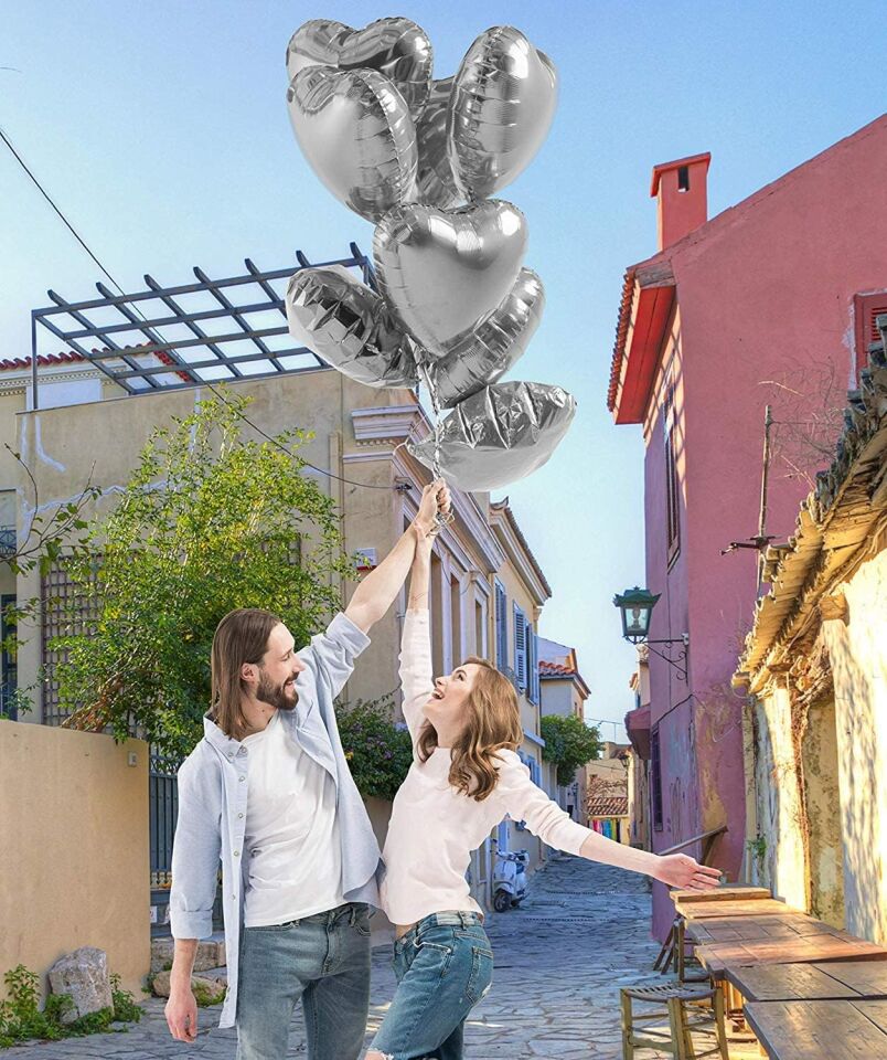 Gümüş Kalp Şekilli Uçan Balon Folyo 10 Adet Şık Tasarımlı Fonksiyonel Ürün