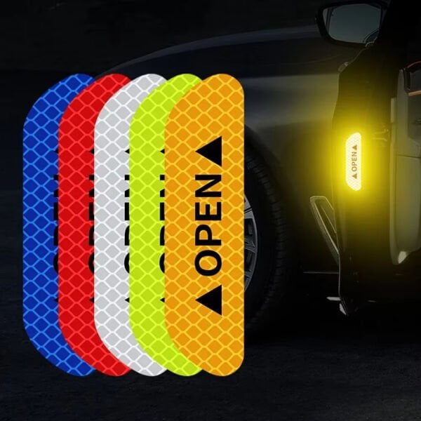 Reflektif Araç Kapı Stickerı Şık Tasarımlı Fonksiyonel Ürün