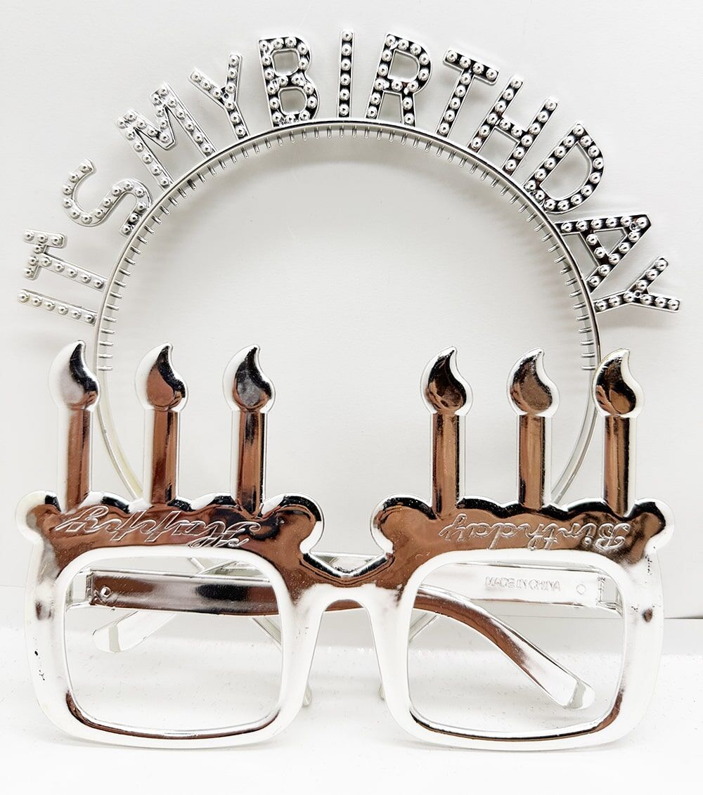 İt's My Birthday Yazılı Taç ve Mum Şekilli Gözlük Seti Gümüş Renk Şık Tasarımlı Fonksiyonel Ürün