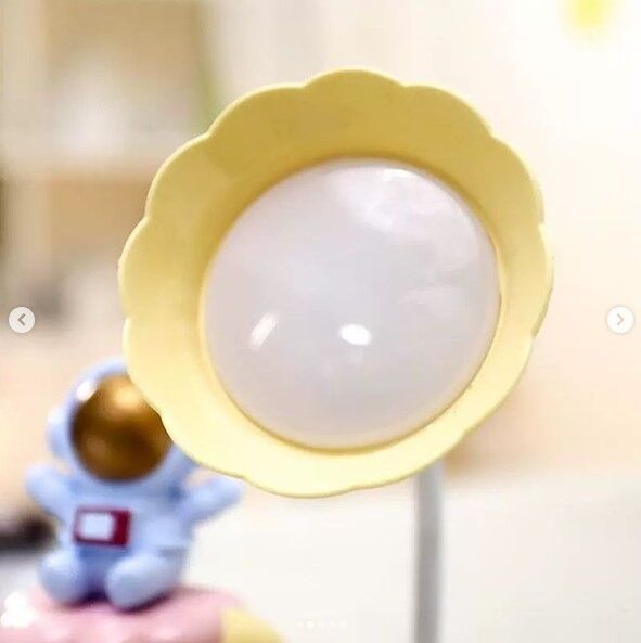 Çocuk Odası Ay ve Astronot Desenli Gece Lambası Şık Tasarımlı Fonksiyonel Ürün