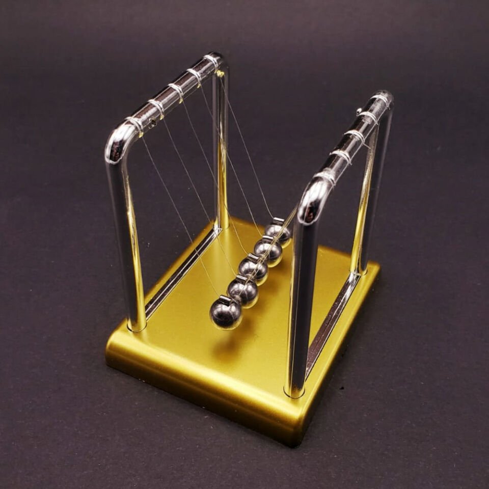 Küçük Boy Altın Renk Balans Şık Tasarımlı Fonksiyonel Ürün