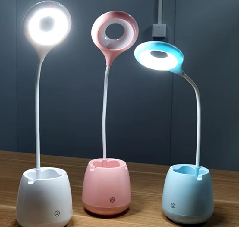 Halka LED USB Şarjlı Masa Lambası Şık Tasarımlı Fonksiyonel Ürün