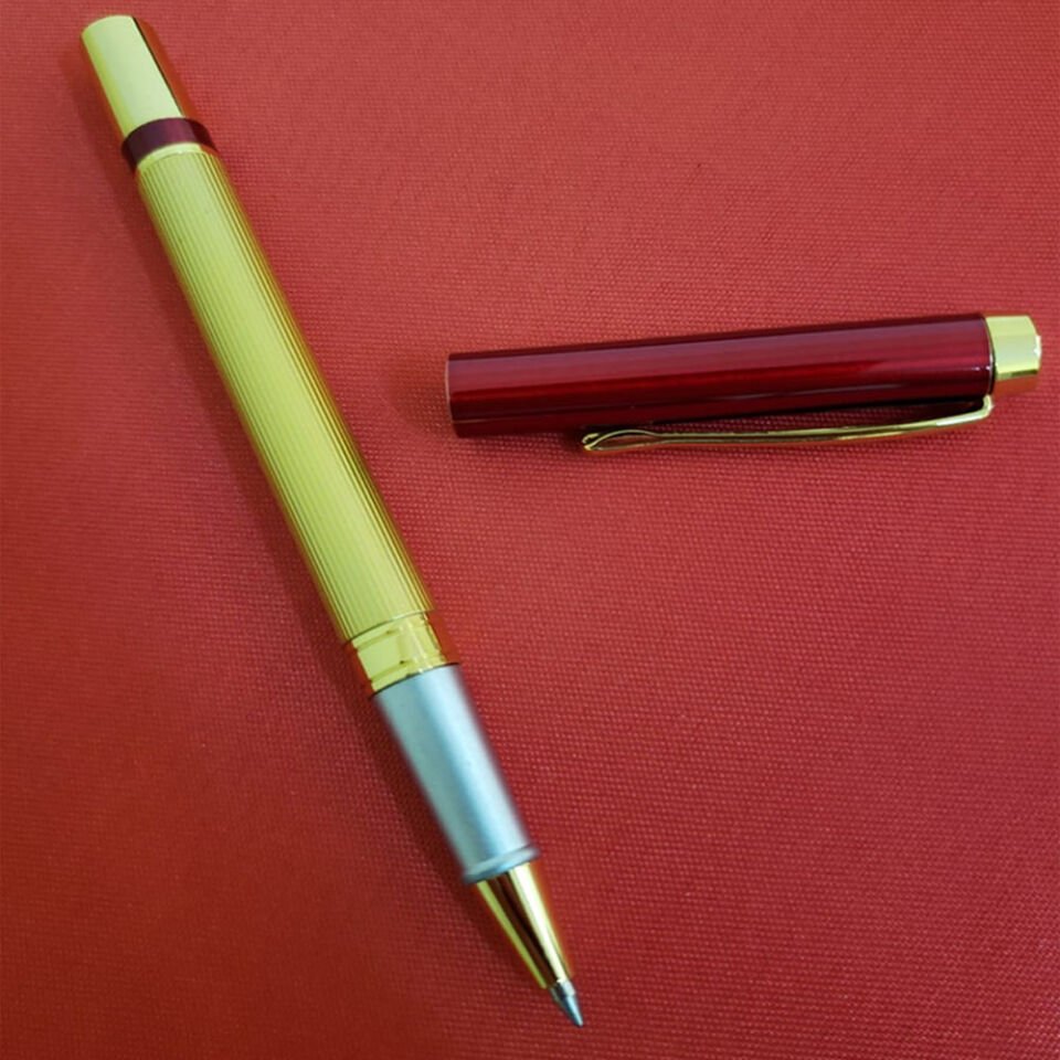 Kutulu Kırmızı Gold Tasarım Roller Kalem Şık Tasarımlı Fonksiyonel Ürün