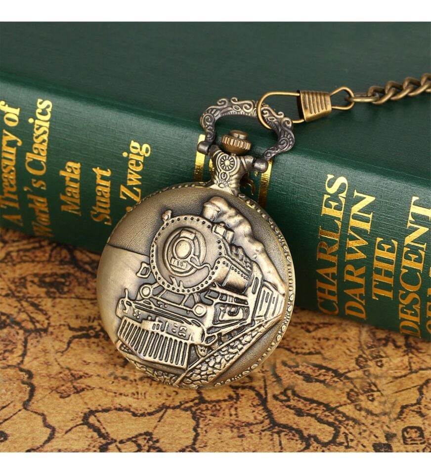 Tren Temalı Köstekli Saat Şık Tasarımlı Fonksiyonel Ürün