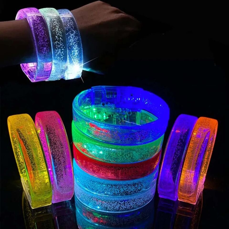 Kırmızı Led Işıklı Baskı Yapılabilen Pilli Bileklik Bilezik 1,5 cm Genişlik Şık Tasarımlı Fonksiyonel Ürün