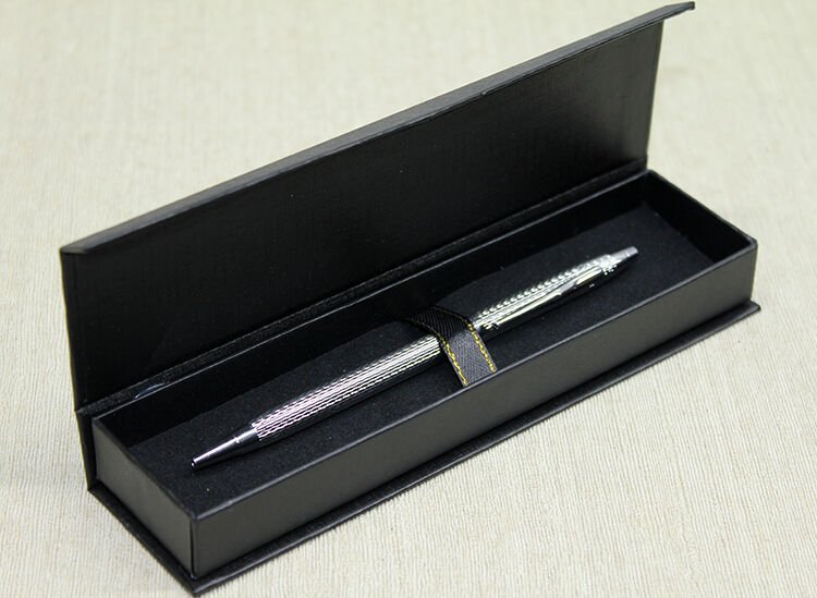 Kutulu Tekli Tükenmez Kalem Model 2 Şık Tasarımlı Fonksiyonel Ürün