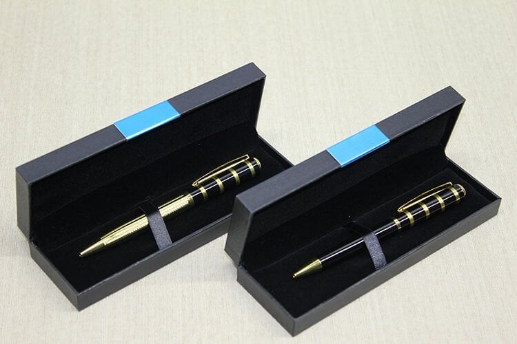 Kutulu Tekli Tükenmez Kalem Model 5 Şık Tasarımlı Fonksiyonel Ürün