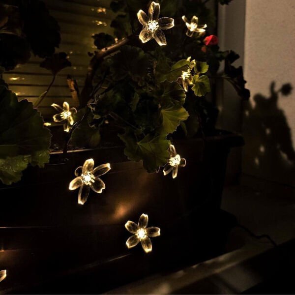 Solar 5m 50 Led Papatya Gün Işığı 8 Fonksiyonlu Şık Tasarımlı Fonksiyonel Ürün