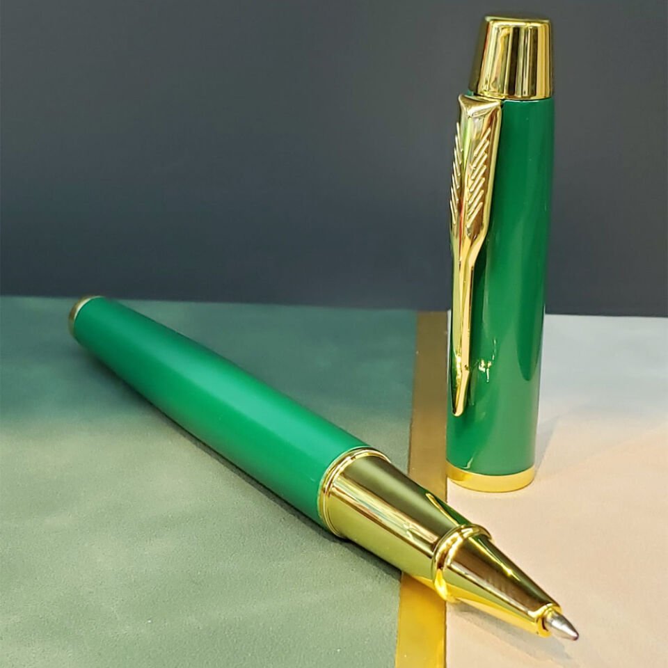 Yeşil Metal Tükenmez Kalem Şık Tasarımlı Fonksiyonel Ürün