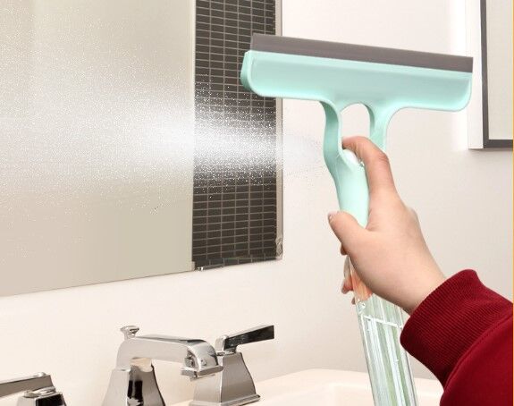 4 in 1 Spreyli Çek Çekli Camsil ve Fırça Aparatı Şık Tasarımlı Fonksiyonel Ürün