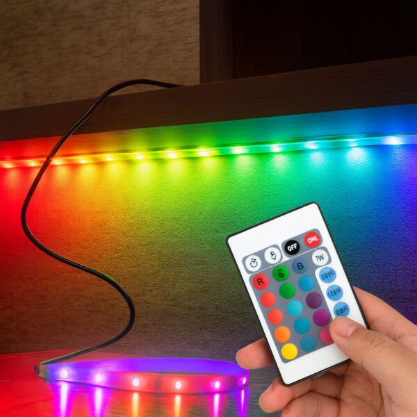 RGB Şerit 30 LED Kumandalı USB Bağlantılı Şık Tasarımlı Fonksiyonel Ürün