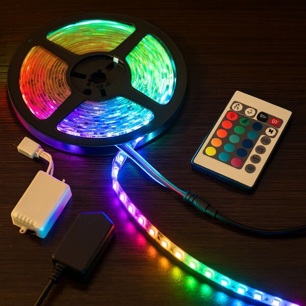 RGB Şerit 54 LED Kumandalı USB Bağlantılı Şık Tasarımlı Fonksiyonel Ürün