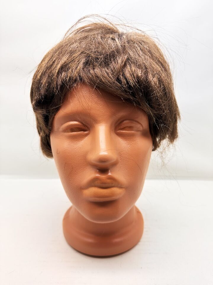 Kahverengi Kısa Kesim İçi Astarlı Erkek Peruğu Şık Tasarımlı Fonksiyonel Ürün