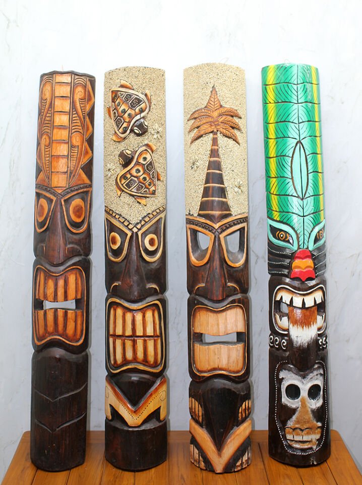 Ahşap Duvara Asmalı Maske 1 Metre Şık Tasarımlı Fonksiyonel Ürün