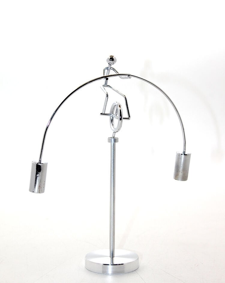 Newton Denge Adam Model 1 Şık Tasarımlı Fonksiyonel Ürün