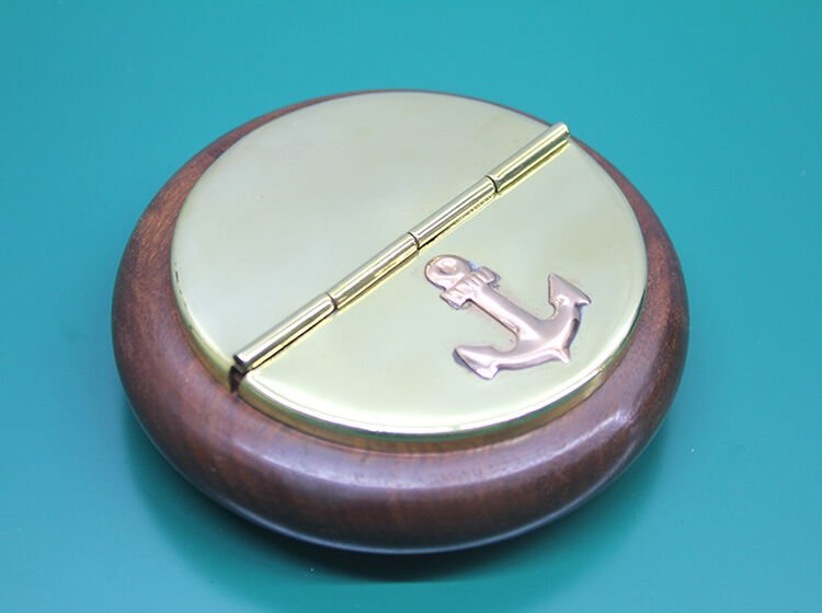 Ahşap Pirinç Çapalı Küllük Şık Tasarımlı Fonksiyonel Ürün