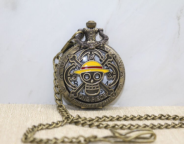 One Piece Tasarımlı Köstekli Saat Şık Tasarımlı Fonksiyonel Ürün