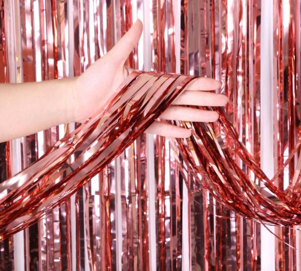 Rose Gold Püsküllü Kapı Perdesi Şık Tasarımlı Fonksiyonel Ürün