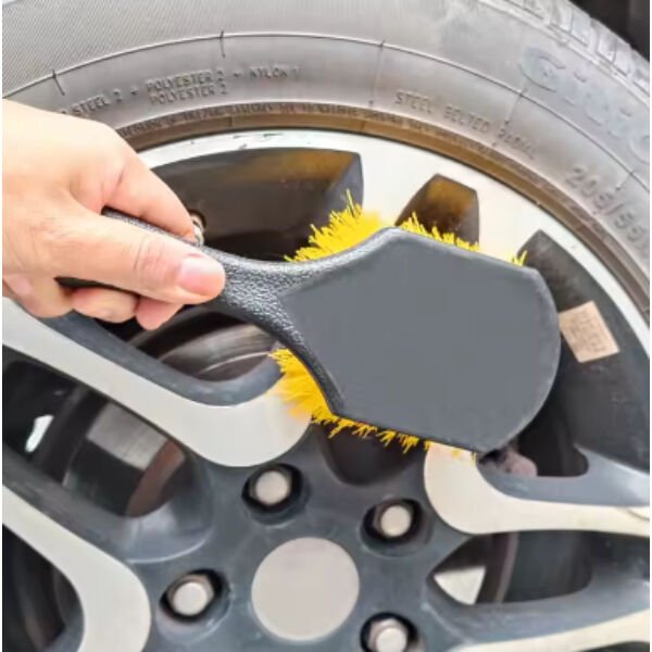 Sarı Jant Temizleme Fırçası Şık Tasarımlı Fonksiyonel Ürün