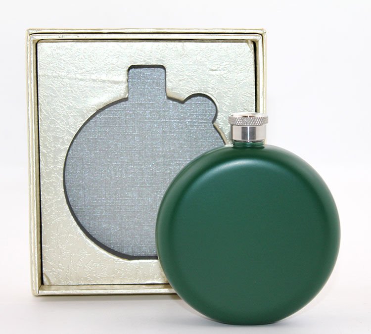 Paslanmaz Çelik Yuvarlak Matara 5 Oz Yeşil Renk Şık Tasarımlı Fonksiyonel Ürün