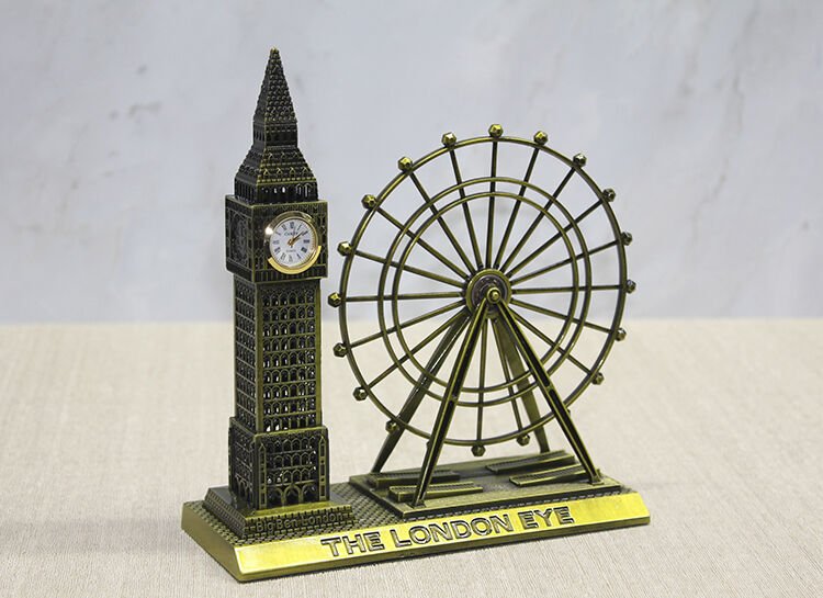 Metal Saat Kulesi Dönme Dolap Şık Tasarımlı Fonksiyonel Ürün