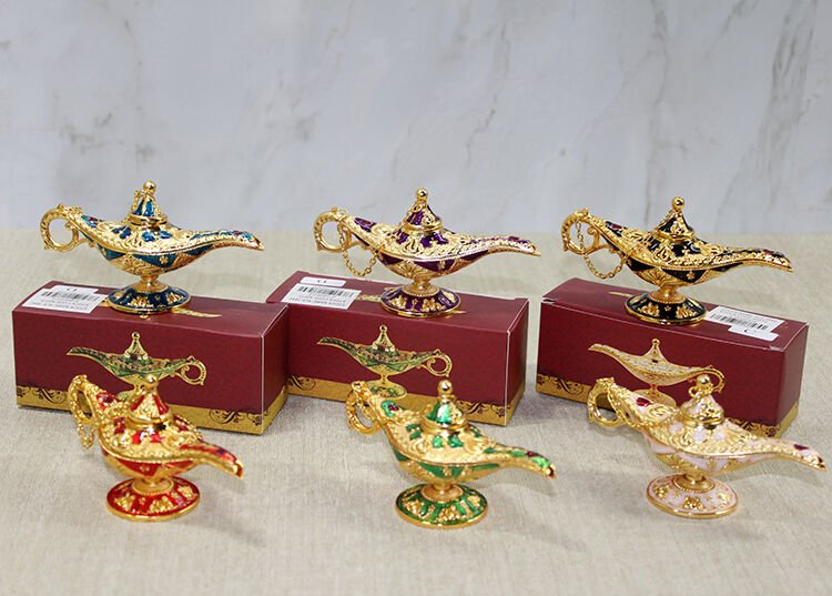 Mineli Metal Alaaddin Lambası Model 3 Şık Tasarımlı Fonksiyonel Ürün