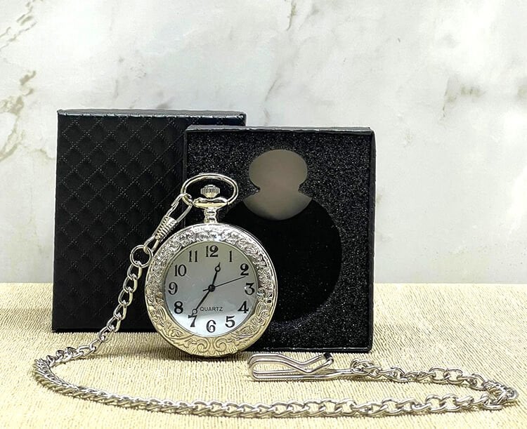 Özel Kutulu Gümüş Köstekli Saat Şık Tasarımlı Fonksiyonel Ürün