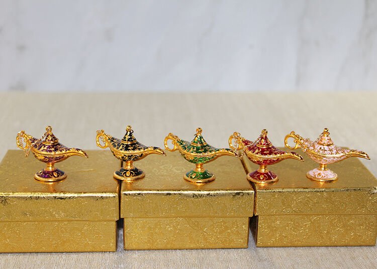 Mineli Metal Alaaddin Lambası Model 8 Şık Tasarımlı Fonksiyonel Ürün