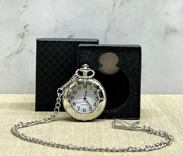 Özel Kutulu Gümüş Köstekli Saat Şık Tasarımlı Fonksiyonel Ürün