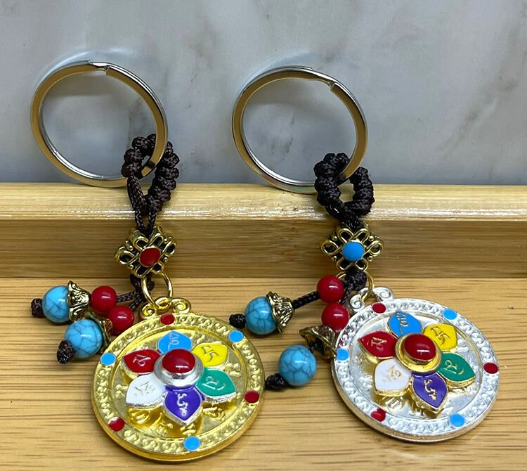 Metal Lotus Tılsımlı Şans Anahtarlık Şık Tasarımlı Fonksiyonel Ürün