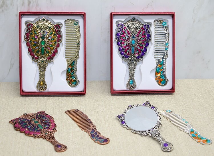 Kelebek Ayna Ve Tarak Seti Küçük Boy Şık Tasarımlı Fonksiyonel Ürün