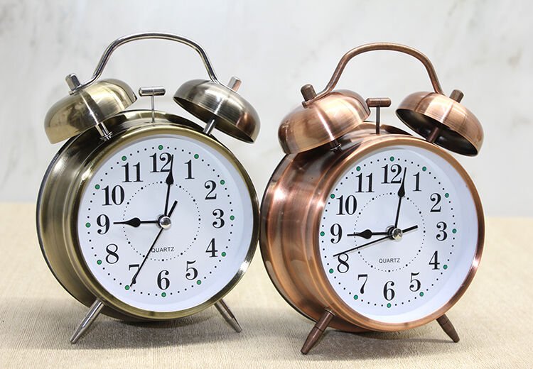 Antik Metal Çalar Saat Model 2 Şık Tasarımlı Fonksiyonel Ürün