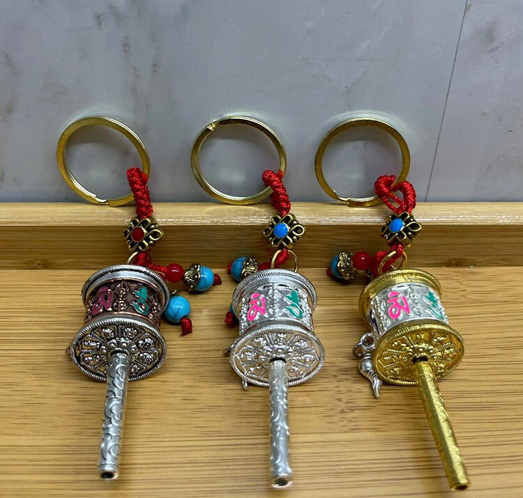 Metal Feng Shui Şans Çarkı Anahtarlık Model 1 Şık Tasarımlı Fonksiyonel Ürün