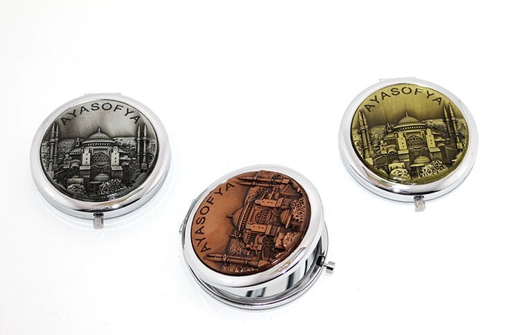 Metal Ayasofya Kabartmalı El Aynası Şık Tasarımlı Fonksiyonel Ürün