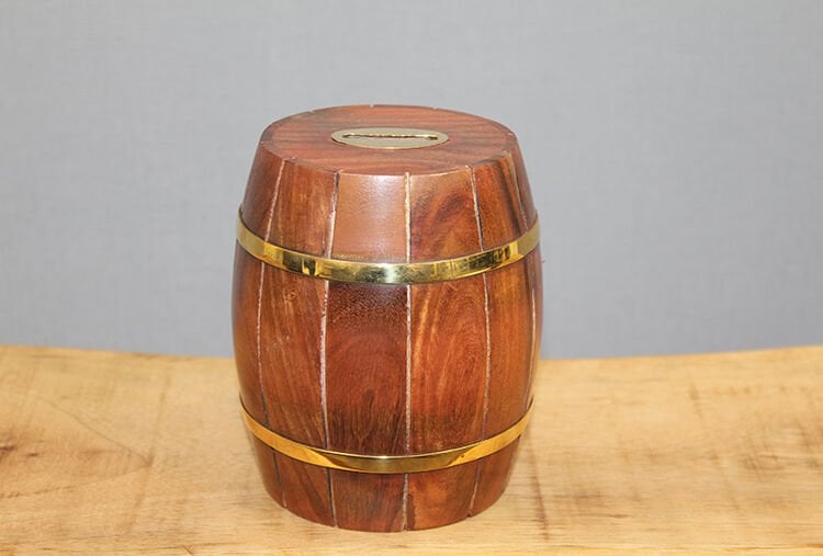 Pirinç Detaylı Fıçı Kumbara Model 2 Şık Tasarımlı Fonksiyonel Ürün