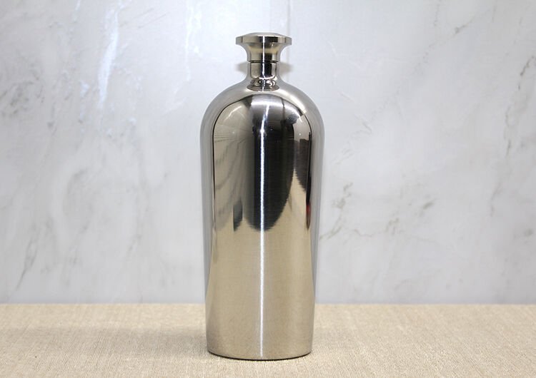 Çelik Shaker Model 2 Şık Tasarımlı Fonksiyonel Ürün