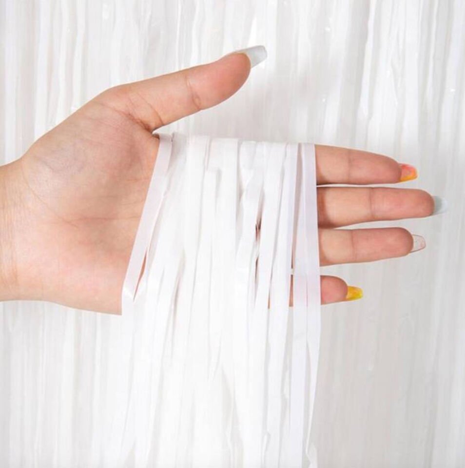 Soft Beyaz Renk Duvar ve Kapı Perdesi Şık Tasarımlı Fonksiyonel Ürün