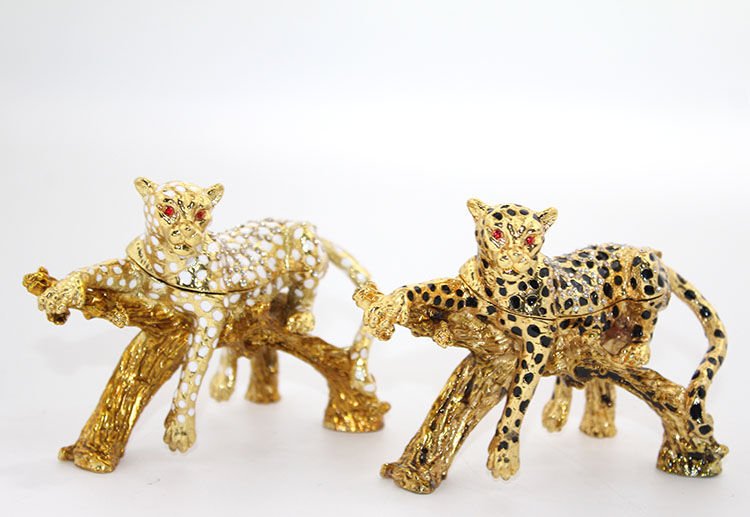 Swarovski Taşlı Tekli Leopar Model 3 Şık Tasarımlı Fonksiyonel Ürün