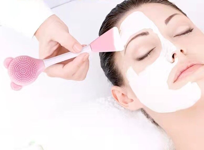 Silikon Yüz Temizleme Fırçası ve Maske Uygulama Spatulası Şık Tasarımlı Fonksiyonel Ürün