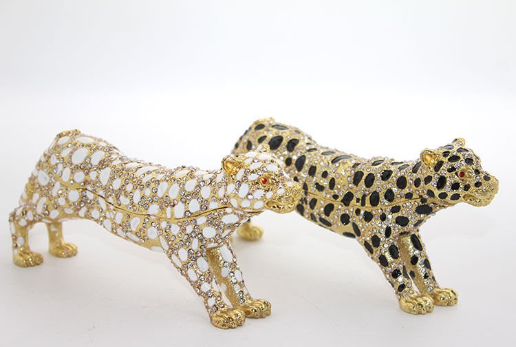 Swarovski Taşlı Tekli Leopar Model 4 Şık Tasarımlı Fonksiyonel Ürün