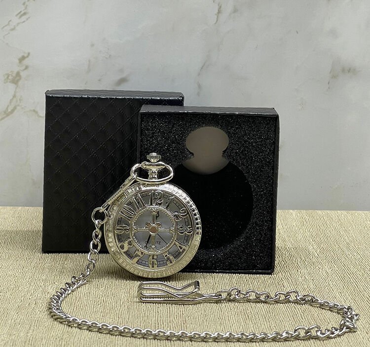 Özel Kutulu Rakamlı Gümüş Köstekli Saat Şık Tasarımlı Fonksiyonel Ürün