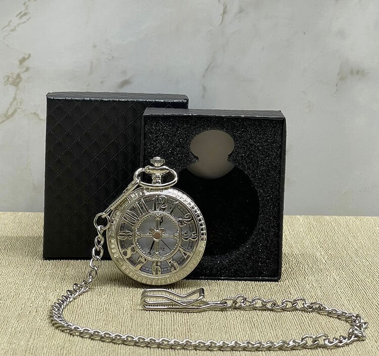 Özel Kutulu Rakamlı Gümüş Köstekli Saat Şık Tasarımlı Fonksiyonel Ürün