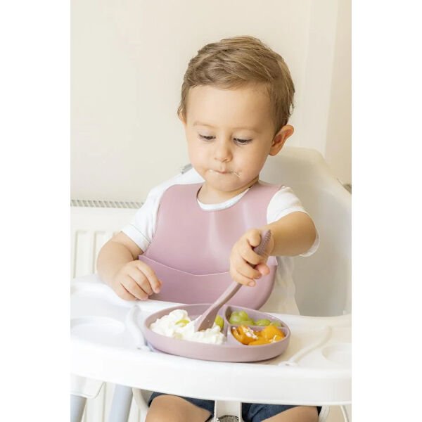 Pembe 3’lü Silikon Yemek Seti – Önlük + Diş Kaşıyıcılı Kaşık + Vakumlu Tabak Şık Tasarımlı Fonksiyonel Ürün