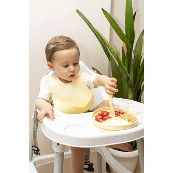 Sarı 3’lü Silikon Yemek Seti – Önlük + Diş Kaşıyıcılı Kaşık + Vakumlu Tabak Şık Tasarımlı Fonksiyonel Ürün