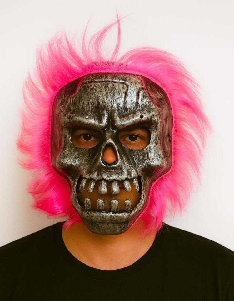 Wild Skull - Gümüş Kafatası Pembe Saçlı İskelet Maske Şık Tasarımlı Fonksiyonel Ürün