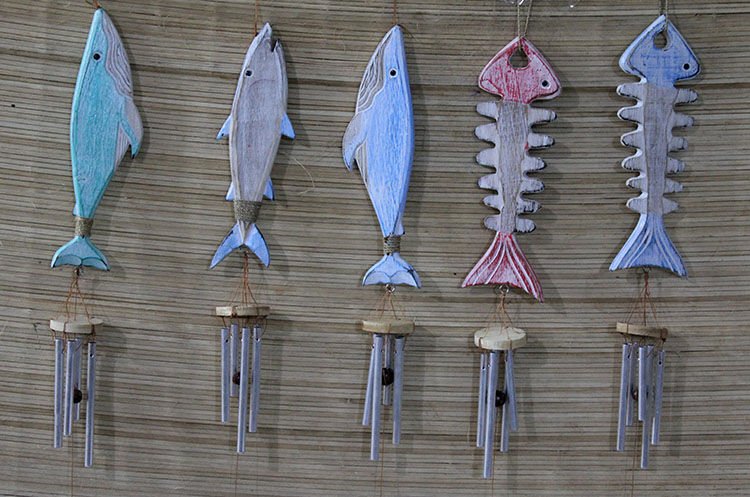 Ahşap Balıklı Metal Çan Şık Tasarımlı Fonksiyonel Ürün