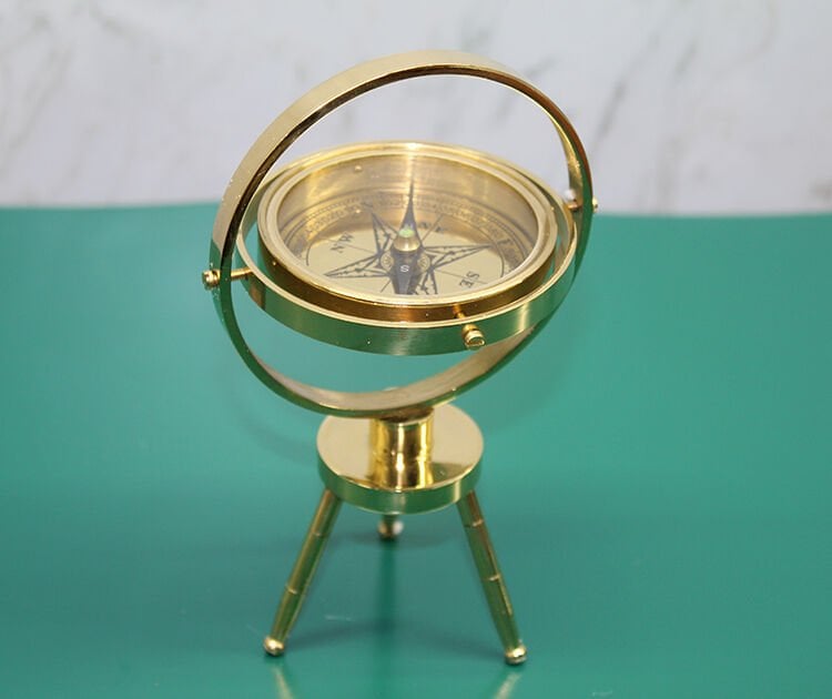 Pirinç Masa Üstü Pusula Model 2 Şık Tasarımlı Fonksiyonel Ürün