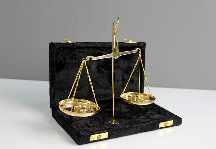 Pirinç Terazi 40 Gr Şık Tasarımlı Fonksiyonel Ürün